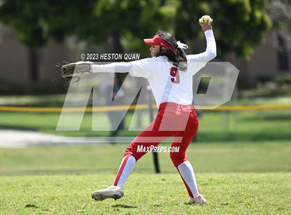 Thumbnail 1 in Mater Dei vs. Edison (Alan Dugard Classic) photogallery.
