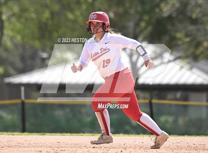 Thumbnail 2 in Mater Dei vs. Edison (Alan Dugard Classic) photogallery.