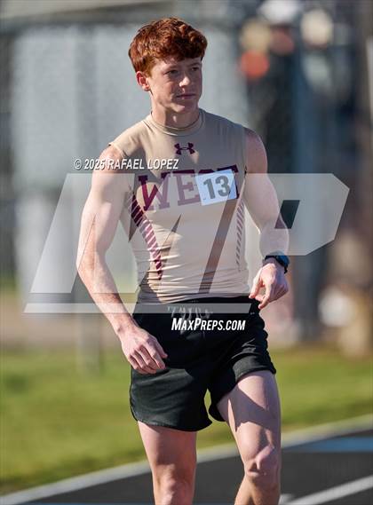 Thumbnail 3 in Dog Pound Invitational (800M) photogallery.