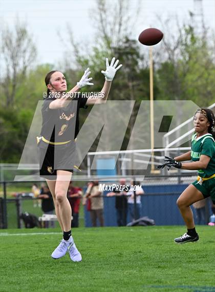 Thumbnail 2 in Mount Juliet vs Green Hill (Wilson Central) photogallery.