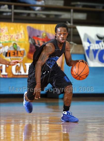 Thumbnail 1 in Crowley vs Memorial (Texas-Oklahoma Shootout) photogallery.