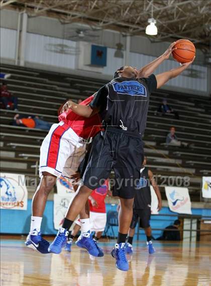 Thumbnail 1 in Crowley vs Memorial (Texas-Oklahoma Shootout) photogallery.
