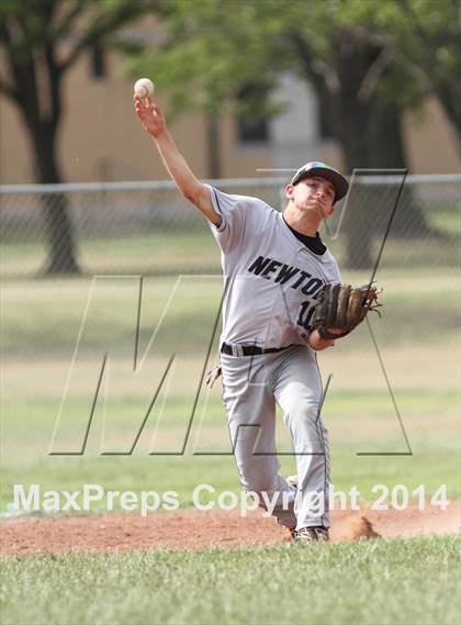 Thumbnail 2 in Kapaun Mt. Carmel vs. Newton (KSHSAA 5A Regional Playoff) photogallery.