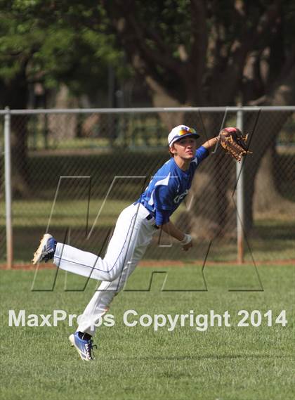 Thumbnail 3 in Kapaun Mt. Carmel vs. Newton (KSHSAA 5A Regional Playoff) photogallery.