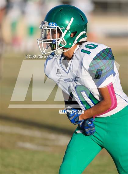 Thumbnail 1 in Highland @ East Bakersfield photogallery.