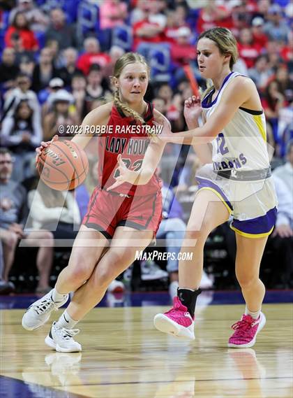 Thumbnail 1 in Lipan vs. Gruver (UIL 2A Basketball State Final) photogallery.