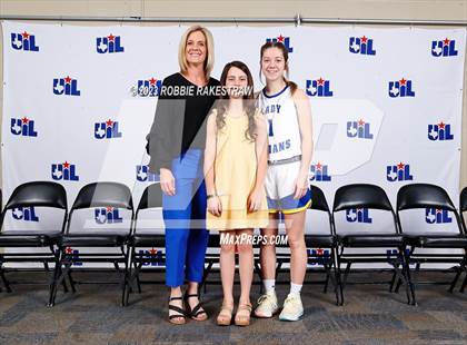 Thumbnail 3 in Lipan vs. Gruver (UIL 2A Basketball State Final) photogallery.