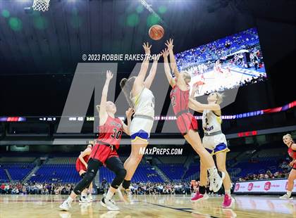Thumbnail 3 in Lipan vs. Gruver (UIL 2A Basketball State Final) photogallery.