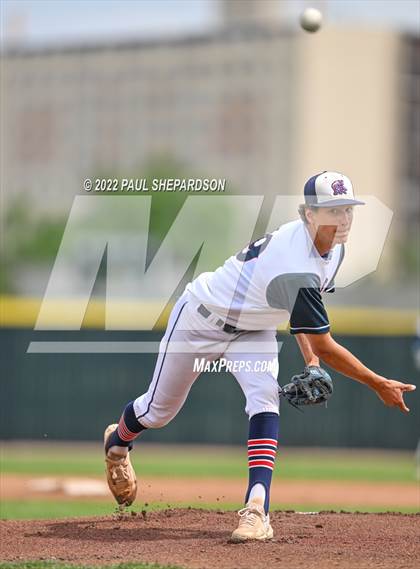 Thumbnail 3 in Broomfield vs. Chaparral (CHSAA 5A State 3rd Round) photogallery.