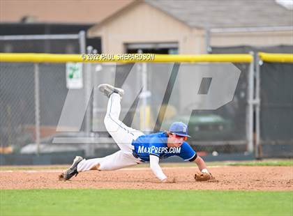 Thumbnail 3 in Broomfield vs. Chaparral (CHSAA 5A State 3rd Round) photogallery.