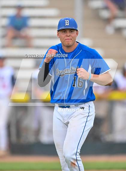 Thumbnail 1 in Broomfield vs. Chaparral (CHSAA 5A State 3rd Round) photogallery.