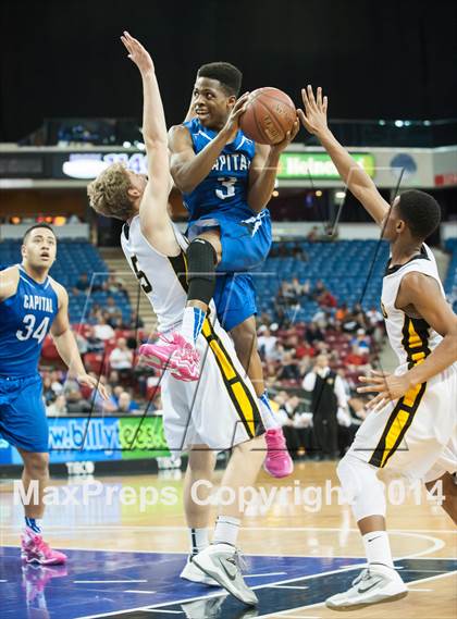 Thumbnail 1 in Bishop O'Dowd vs. Capital Christian (CIF NorCal Regional Open Division Final) photogallery.