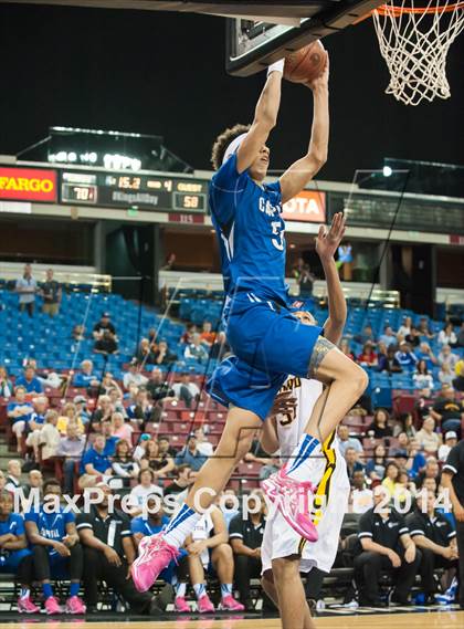 Thumbnail 2 in Bishop O'Dowd vs. Capital Christian (CIF NorCal Regional Open Division Final) photogallery.