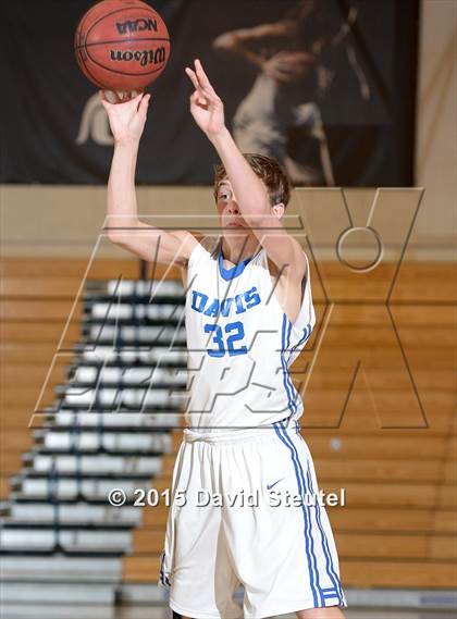 Thumbnail 2 in Franklin vs. Davis (Trojan Toss-Up) photogallery.