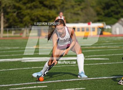 Thumbnail 2 in Harborfield @ East Hampton photogallery.