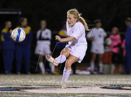 Thumbnail 3 in Hilton vs. Webster Schroeder (Section 5 Class AA Semifinal) photogallery.