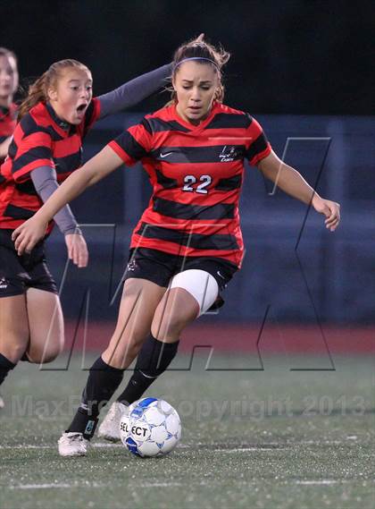 Thumbnail 2 in Hilton vs. Webster Schroeder (Section 5 Class AA Semifinal) photogallery.