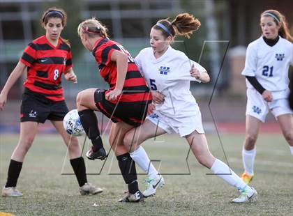 Thumbnail 3 in Hilton vs. Webster Schroeder (Section 5 Class AA Semifinal) photogallery.