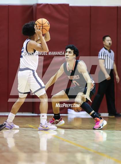 Thumbnail 3 in Roosevelt vs San Gabriel academy (So Cal Showdown) photogallery.