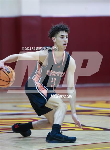 Thumbnail 3 in Roosevelt vs San Gabriel academy (So Cal Showdown) photogallery.