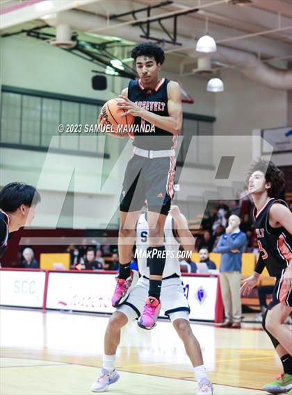 Thumbnail 1 in Roosevelt vs San Gabriel academy (So Cal Showdown) photogallery.