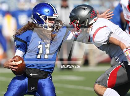 Thumbnail 2 in St. Thomas Aquinas vs Metuchen photogallery.