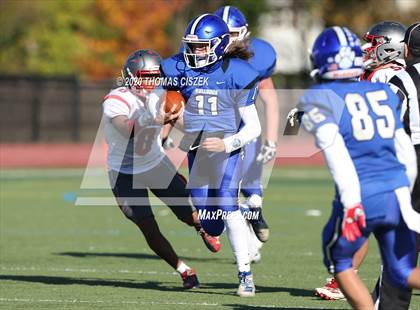 Thumbnail 3 in St. Thomas Aquinas vs Metuchen photogallery.