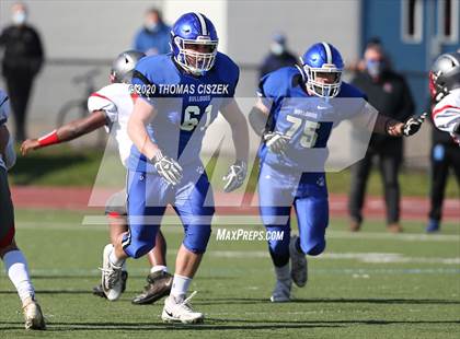 Thumbnail 2 in St. Thomas Aquinas vs Metuchen photogallery.