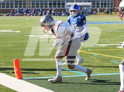 Thumbnail 1 in St. Thomas Aquinas vs Metuchen photogallery.