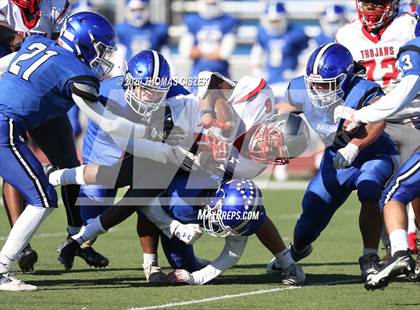 Thumbnail 3 in St. Thomas Aquinas vs Metuchen photogallery.