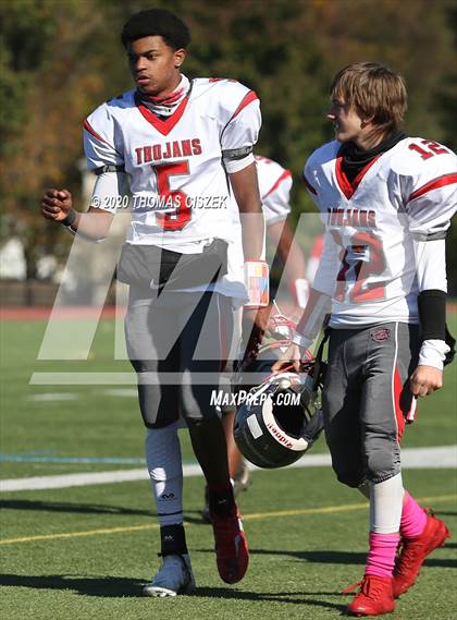 Thumbnail 1 in St. Thomas Aquinas vs Metuchen photogallery.