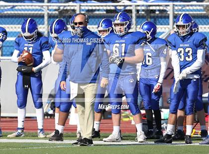 Thumbnail 3 in St. Thomas Aquinas vs Metuchen photogallery.
