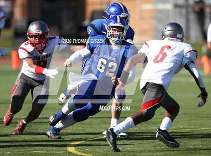Thumbnail 2 in St. Thomas Aquinas vs Metuchen photogallery.