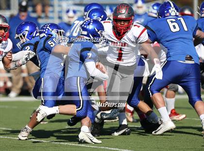 Thumbnail 3 in St. Thomas Aquinas vs Metuchen photogallery.