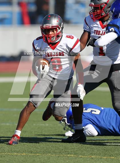 Thumbnail 1 in St. Thomas Aquinas vs Metuchen photogallery.
