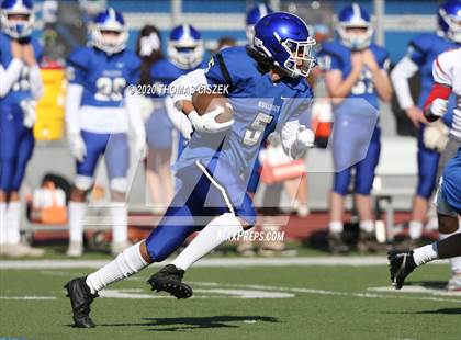 Thumbnail 1 in St. Thomas Aquinas vs Metuchen photogallery.