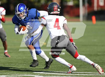 Thumbnail 3 in St. Thomas Aquinas vs Metuchen photogallery.