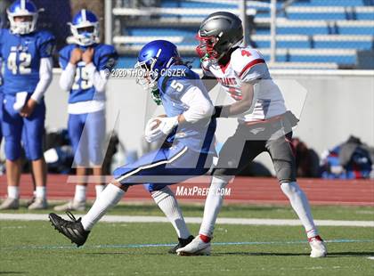 Thumbnail 3 in St. Thomas Aquinas vs Metuchen photogallery.