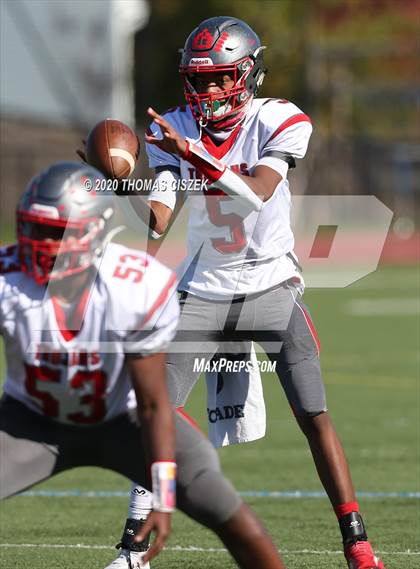 Thumbnail 2 in St. Thomas Aquinas vs Metuchen photogallery.