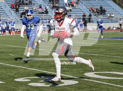 Thumbnail 2 in St. Thomas Aquinas vs Metuchen photogallery.
