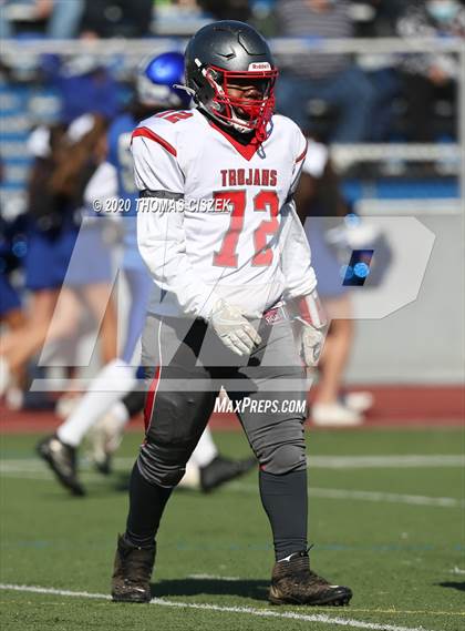 Thumbnail 1 in St. Thomas Aquinas vs Metuchen photogallery.