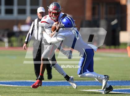 Thumbnail 1 in St. Thomas Aquinas vs Metuchen photogallery.