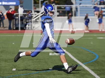 Thumbnail 1 in St. Thomas Aquinas vs Metuchen photogallery.