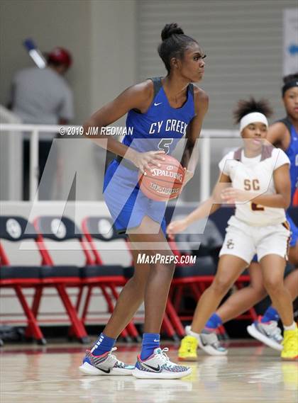 Thumbnail 3 in Summer Creek vs. Cypress Creek (McDonald's Texas invitational) photogallery.