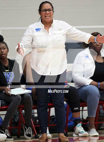 Thumbnail 3 in Summer Creek vs. Cypress Creek (McDonald's Texas invitational) photogallery.