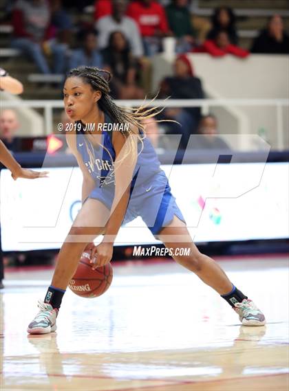 Thumbnail 3 in Summer Creek vs. Cypress Creek (McDonald's Texas invitational) photogallery.