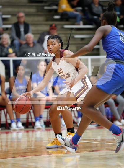 Thumbnail 3 in Summer Creek vs. Cypress Creek (McDonald's Texas invitational) photogallery.