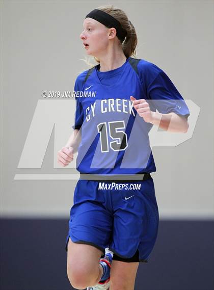 Thumbnail 3 in Summer Creek vs. Cypress Creek (McDonald's Texas invitational) photogallery.
