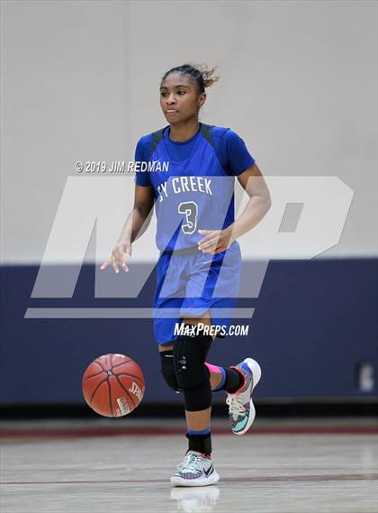 Thumbnail 2 in Summer Creek vs. Cypress Creek (McDonald's Texas invitational) photogallery.