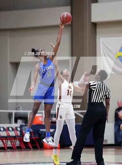 Thumbnail 2 in Summer Creek vs. Cypress Creek (McDonald's Texas invitational) photogallery.